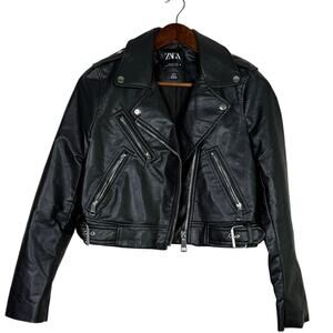 NWOT Zara Cropped Faux Leather Moto Jacket Silver Zippers Pockets Buckle S Black